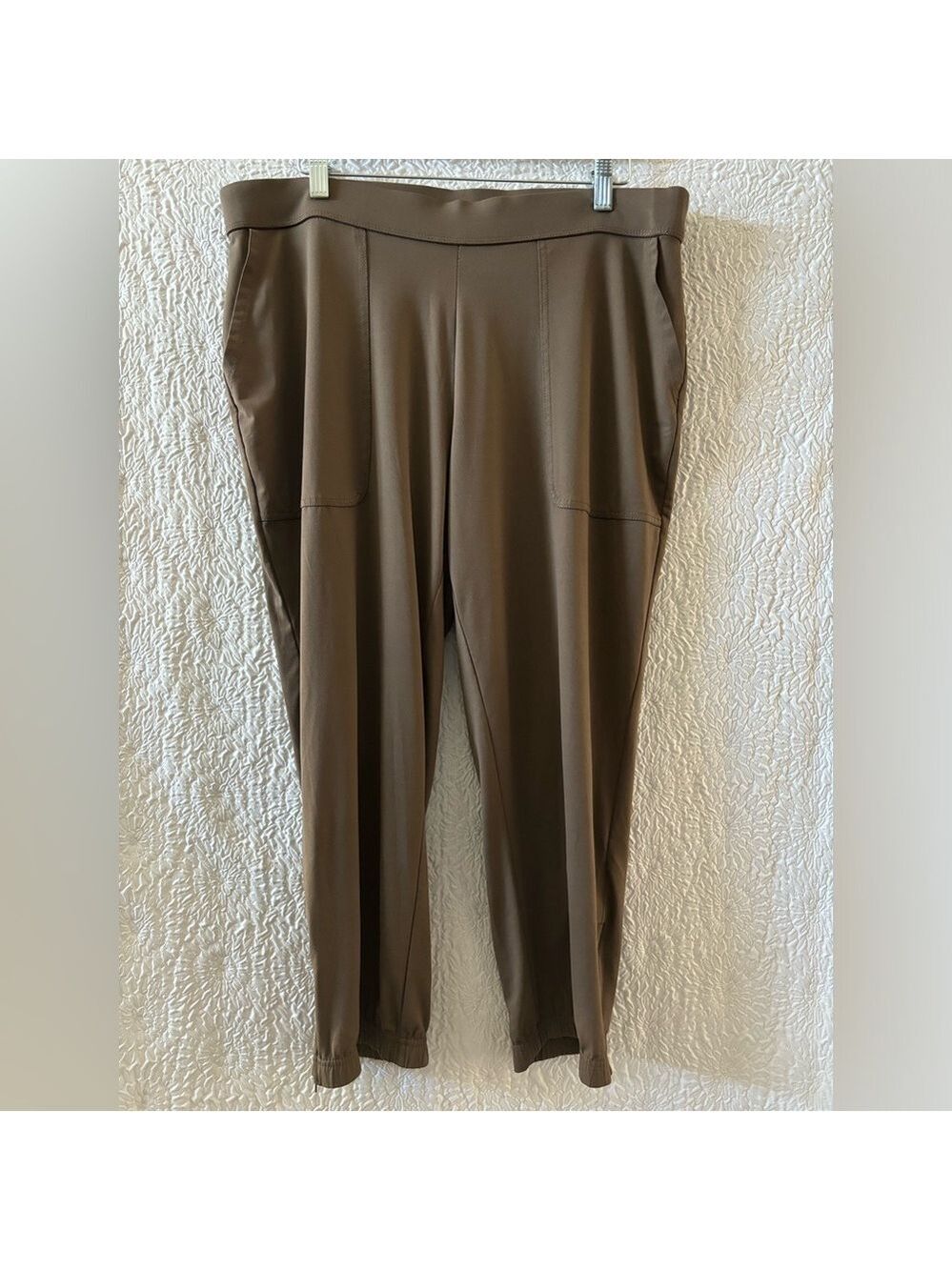 Lisa Rinna Collection Pull-On Jogger - Picture 4 of 9